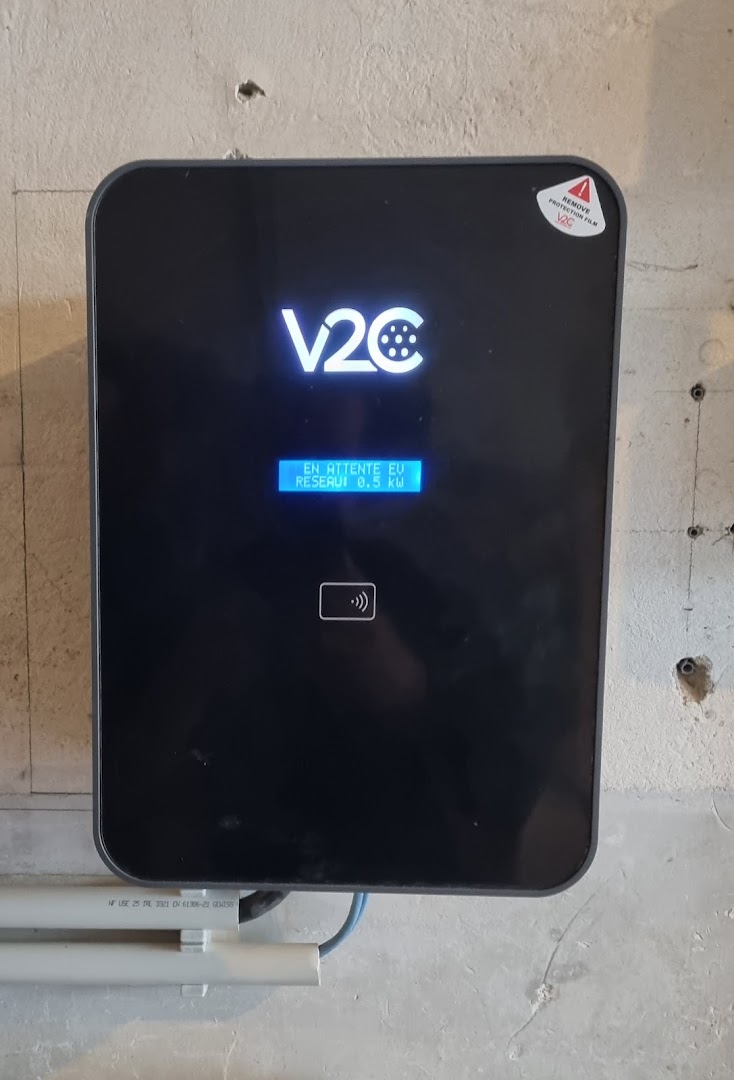 VES Électricien, borne de recharge, certifié IRVE. — Photos 2